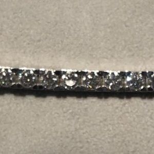Rivière oro blanco y brillantes